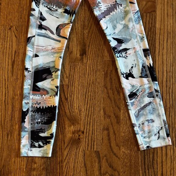 Under Armour Womens XS Leggings HeatGear Compression Crop Activewear Athleisure - Picture 5 of 12